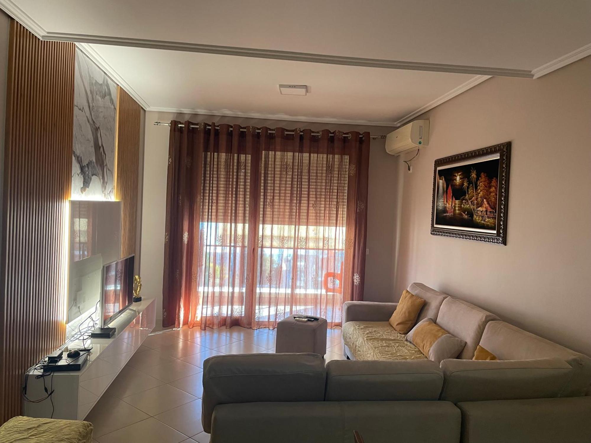 5 Star Apartment Vlorë Esterno foto